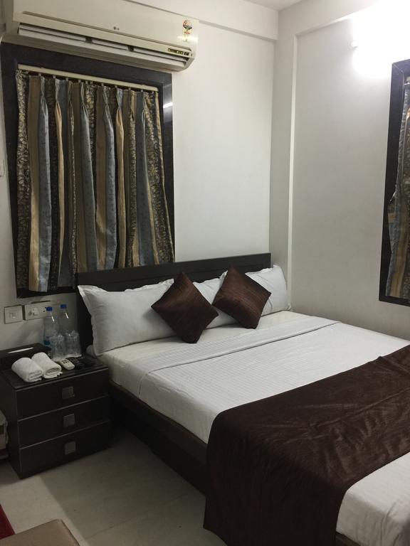 Belmont Puri Villa Екстериор снимка