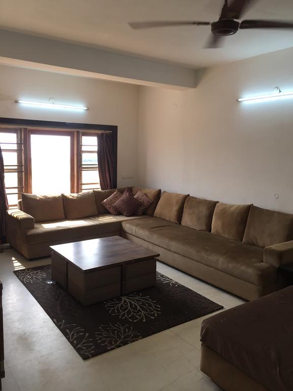 Belmont Puri Villa Екстериор снимка