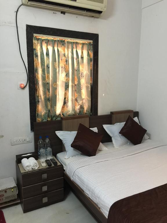 Belmont Puri Villa Екстериор снимка